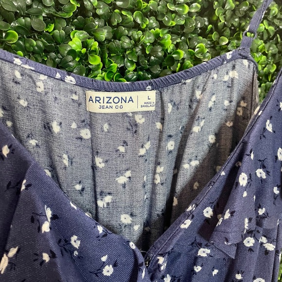 Spring Floral Romper Size L - Picture 3 of 3